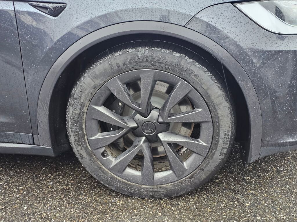 Used 2024 Tesla Model X Long Range image 9