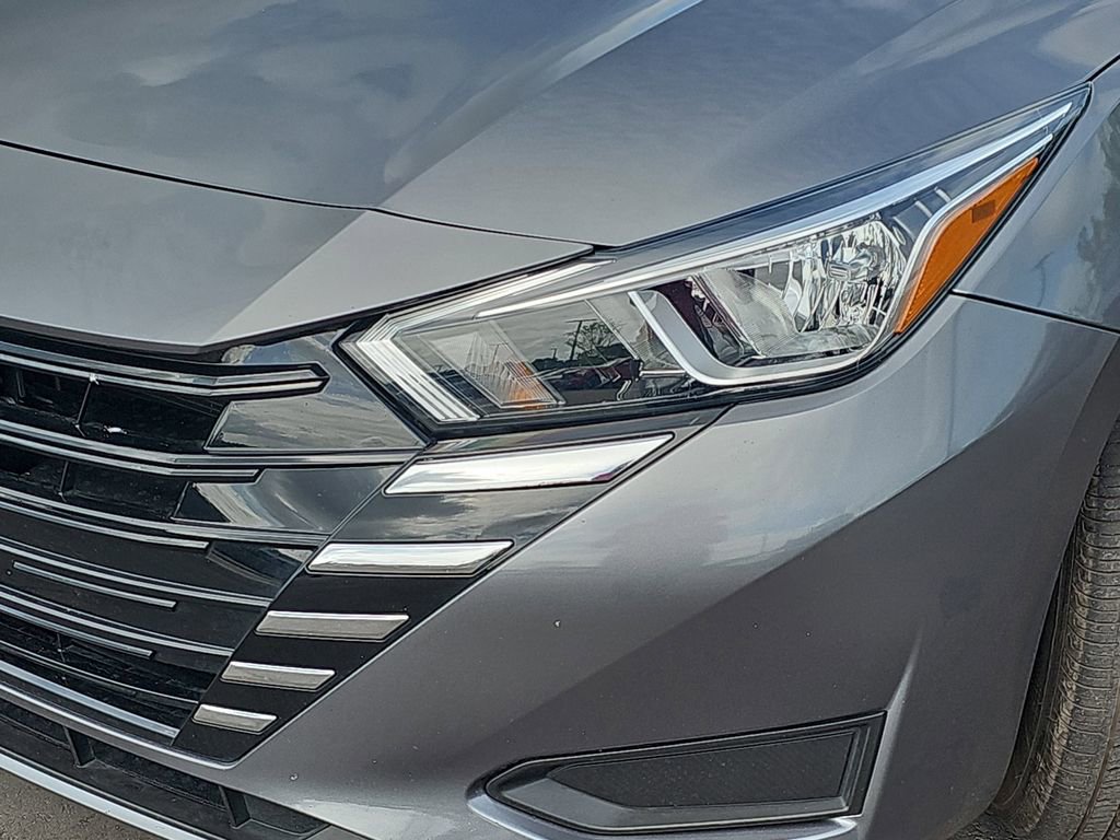 Used 2024 Nissan Versa S image 33