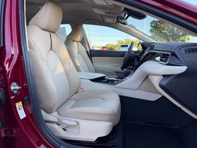 Certified 2019 Toyota Camry LE FWD image 17