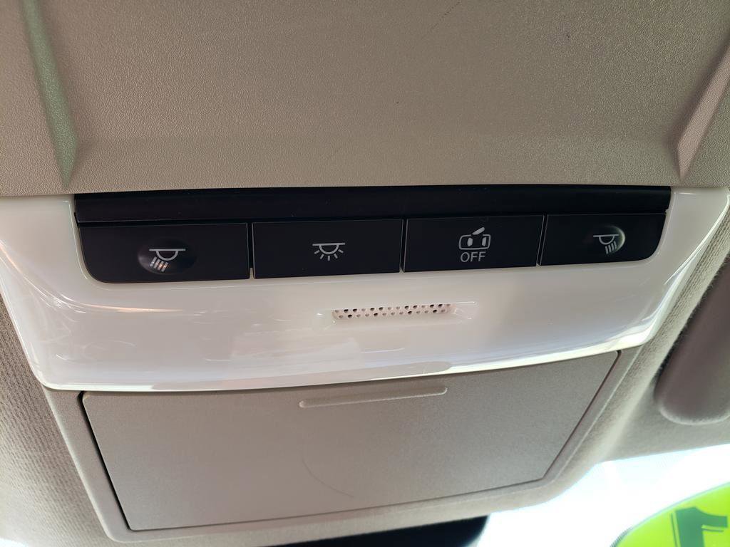 Certified 2021 Nissan Sentra SR w/ Trunk Package image 36