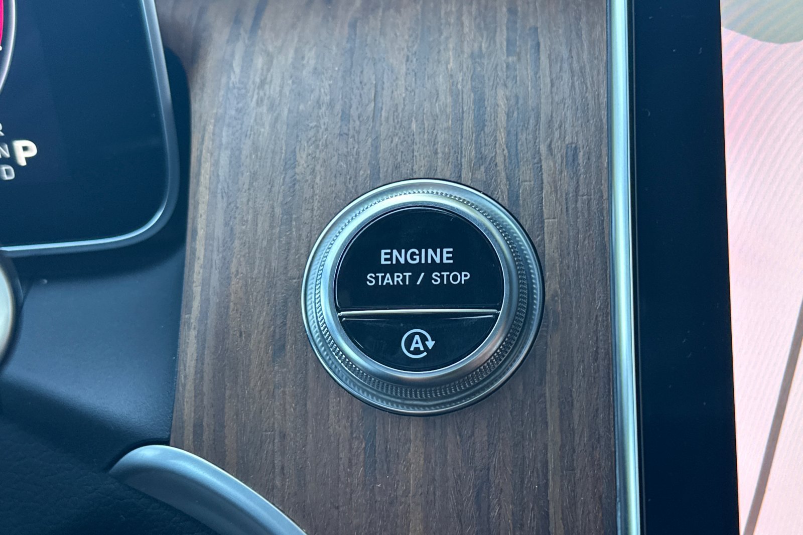 Certified 2024 Mercedes-Benz GLC 300 4MATIC image 23