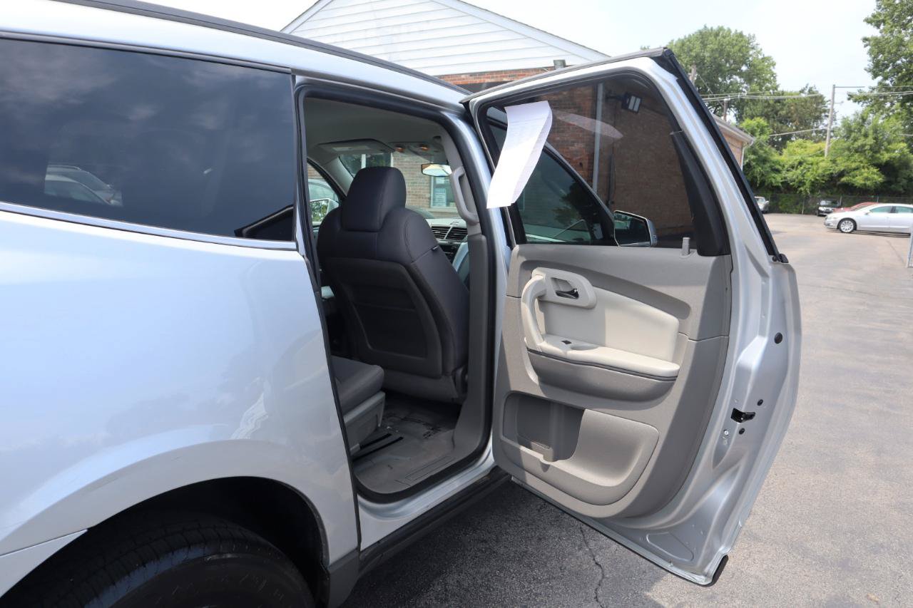 Used 2012 Chevrolet Traverse LT AWD/4WD image 13