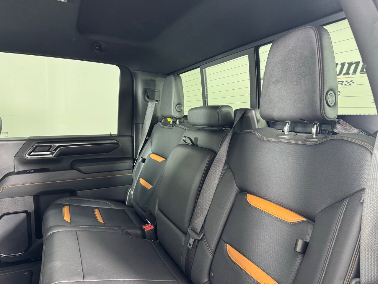 Used 2024 GMC Sierra 2500 AT4 w/ Technology Package image 25