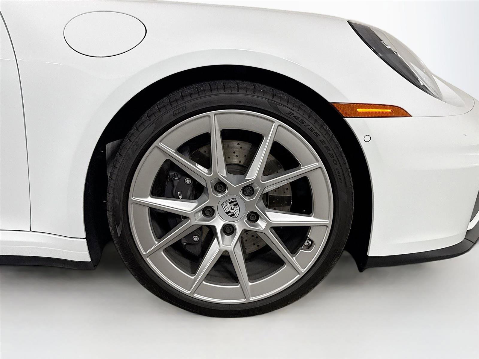 Used 2025 Porsche 911 Carrera RWD image 29