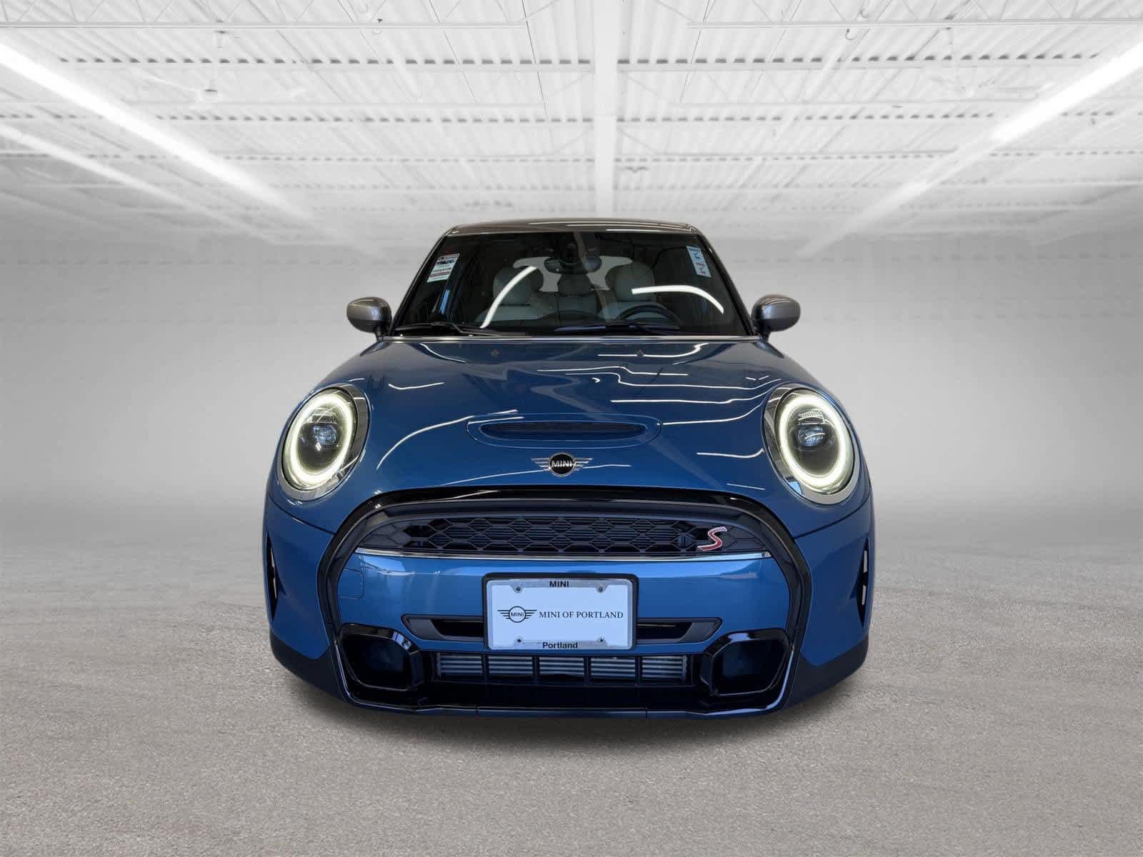 Used 2024 MINI Cooper S w/ Signature Upholstery Package FWD image 8
