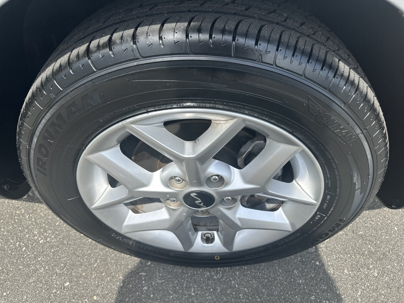 Used 2024 Kia Soul LX w/ LX Technology Package FWD image 29