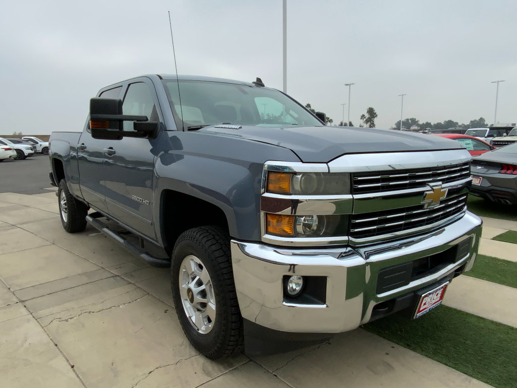 Used 2016 Chevrolet Silverado 2500 LT w/ LT Convenience Package image 3