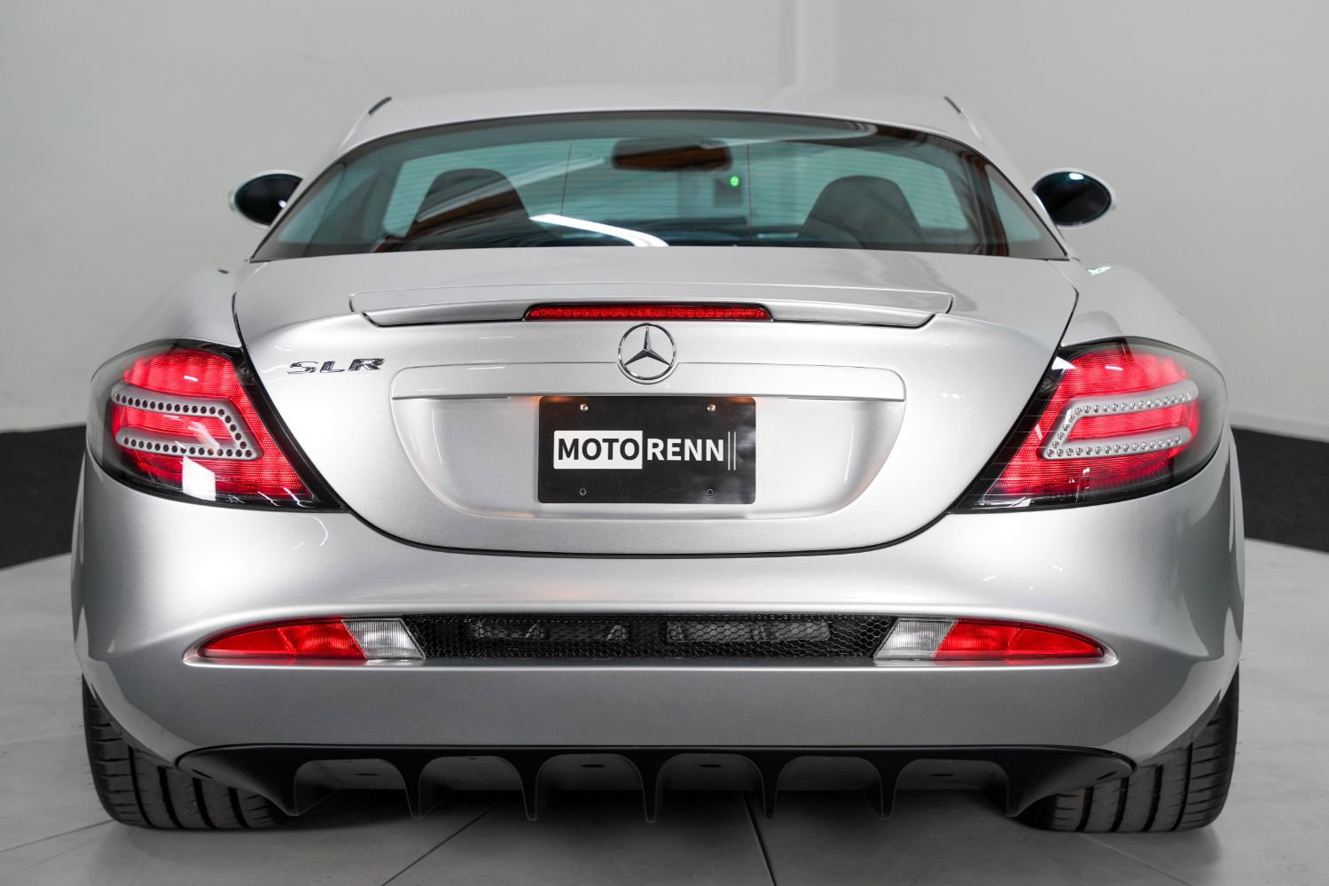 Used 2005 Mercedes-Benz SLR Coupe image 10