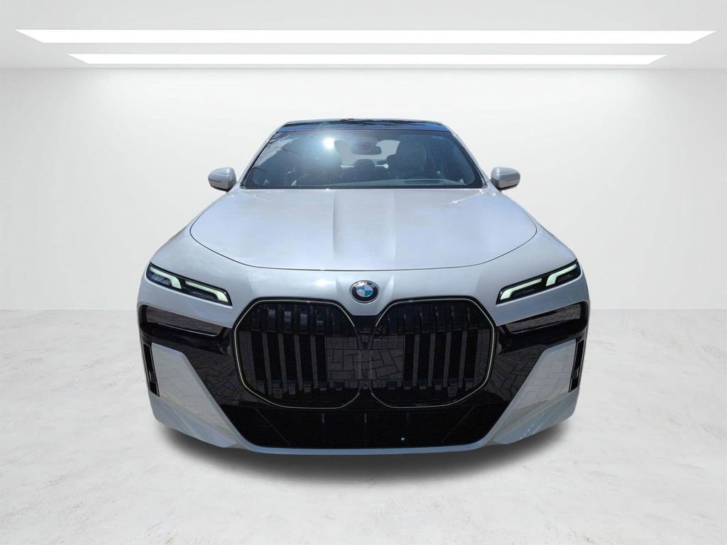 New 2026 BMW 760i xDrive image 9