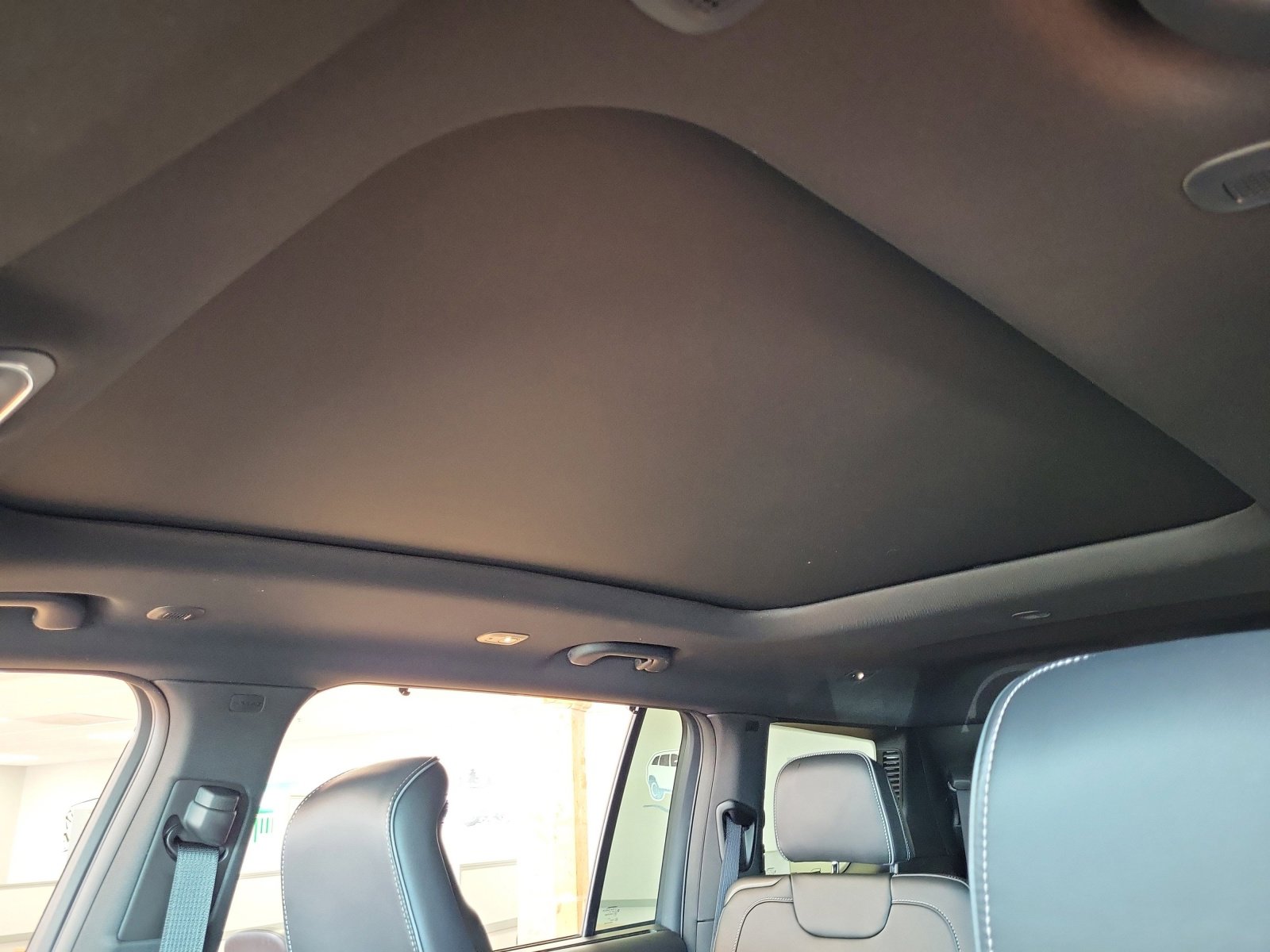 New 2025 Jeep Grand Cherokee L Overland w/ Luxury Tech Group IV image 21