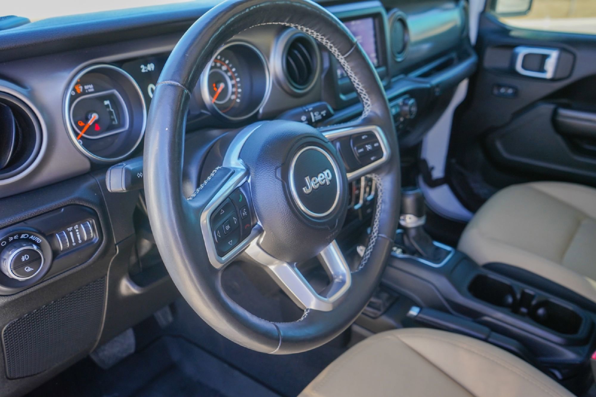 Used 2020 Jeep Gladiator Sport w/ Quick Order Package 24S image 7