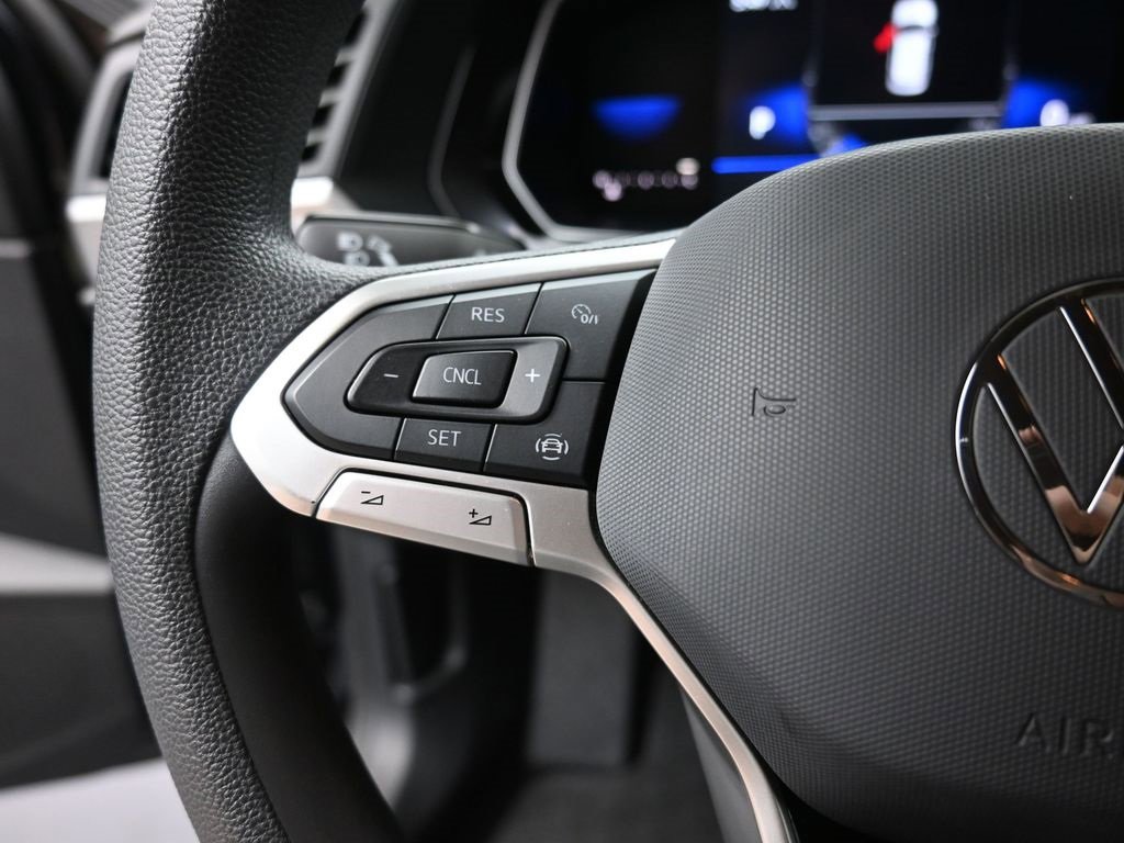 Used 2022 Volkswagen Jetta Sport image 6