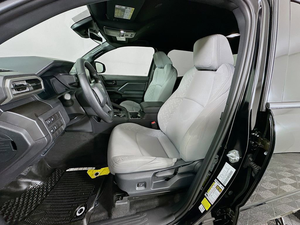 Certified 2026 Toyota Tacoma SR5 AWD/4WD image 21