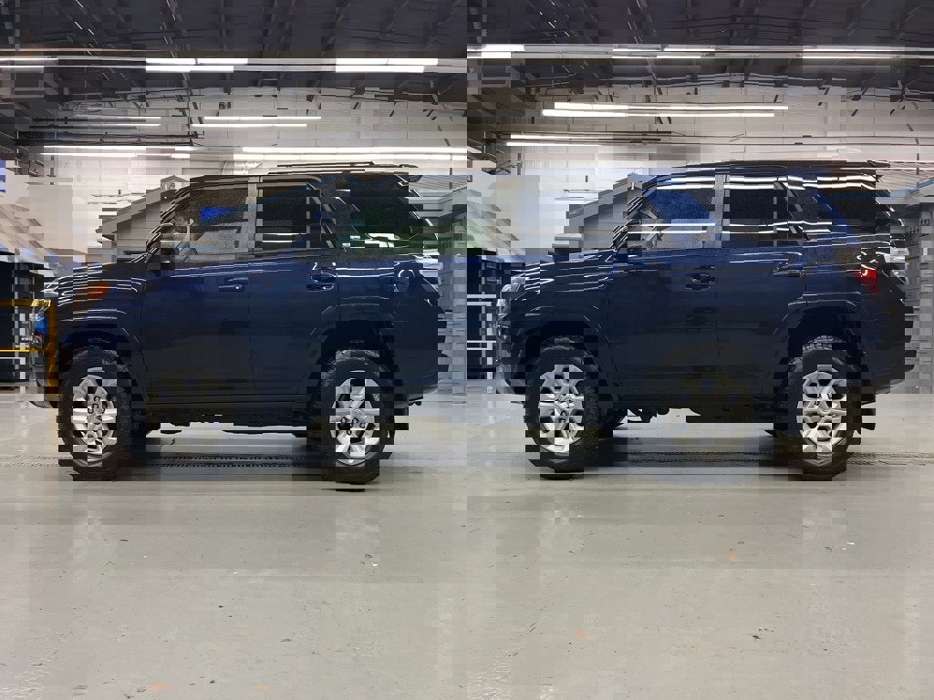 Used 2014 Toyota 4Runner image 4