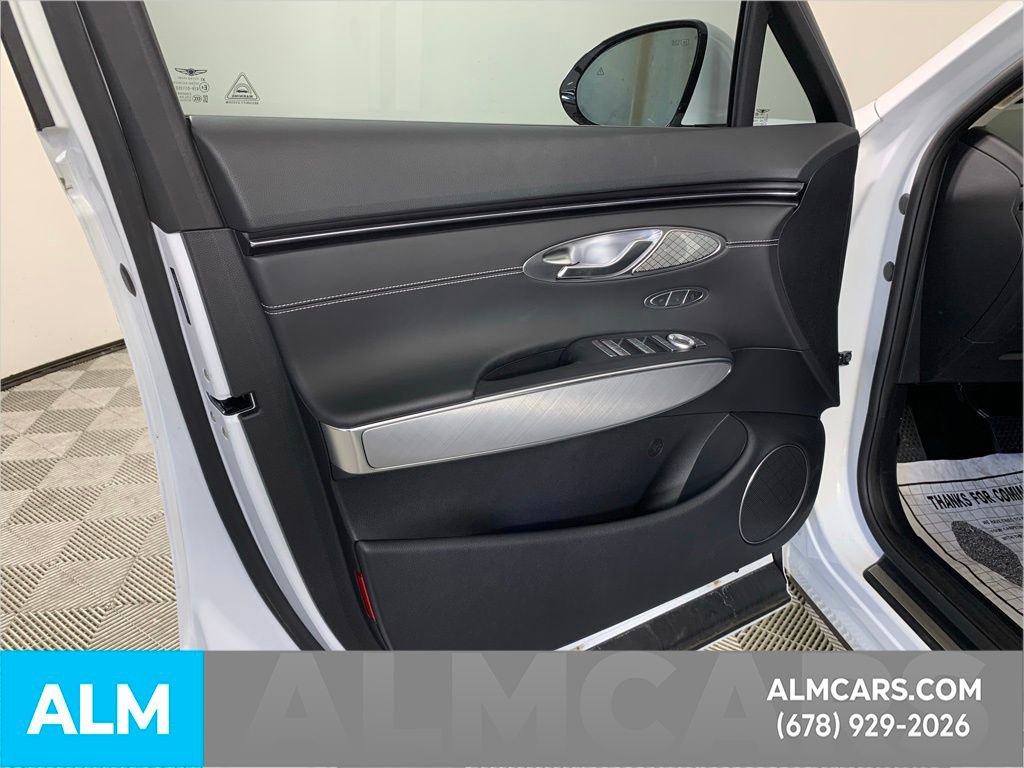 Used 2024 Genesis Electrified GV70 Advanced image 29