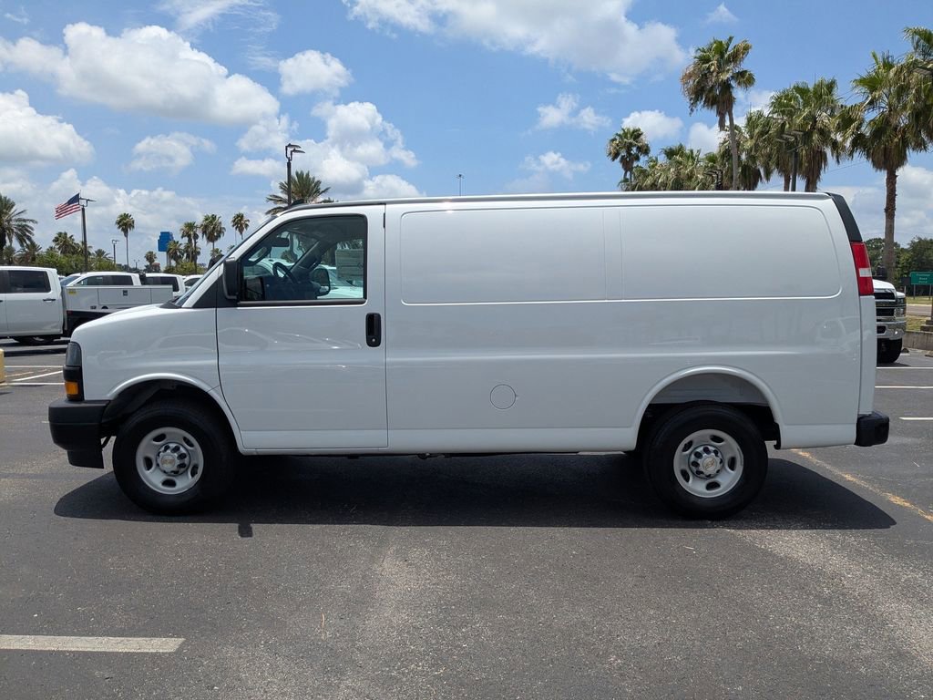 New 2025 Chevrolet Express 2500 w/ Communications Package image 7