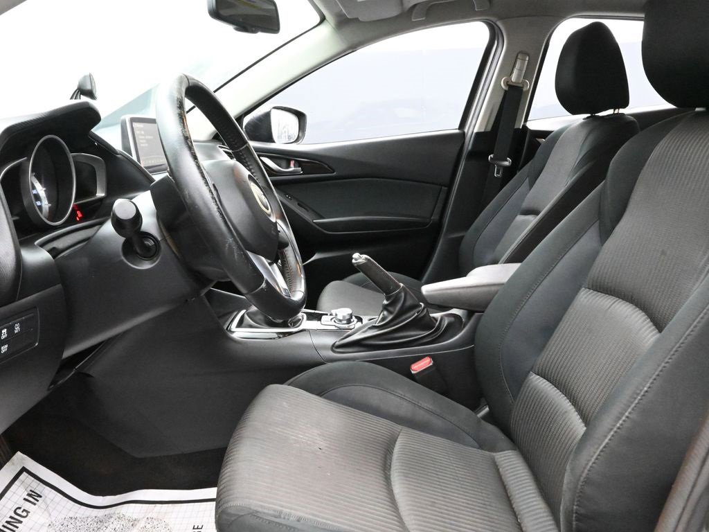 Used 2016 MAZDA MAZDA3 i Touring w/ Popular Equipment Package image 11