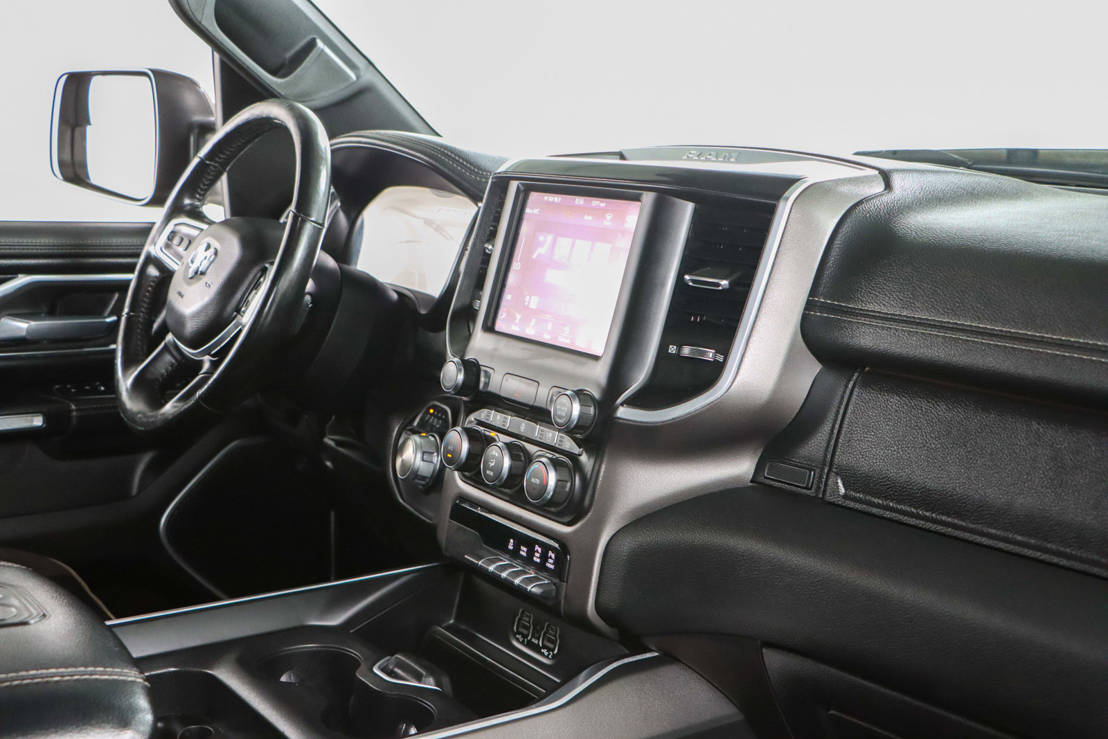 Used 2020 RAM 1500 Laramie w/ Sport Appearance Package image 26