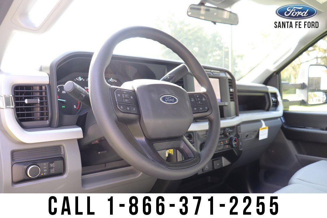 New 2023 Ford F350 XL image 20