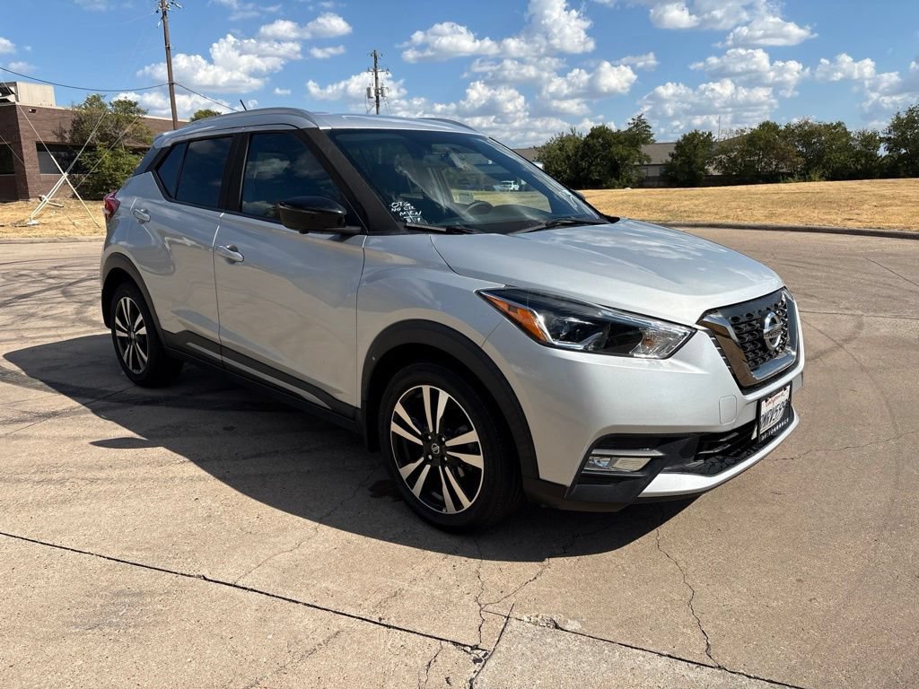 Used 2019 Nissan Kicks SR FWD image 28