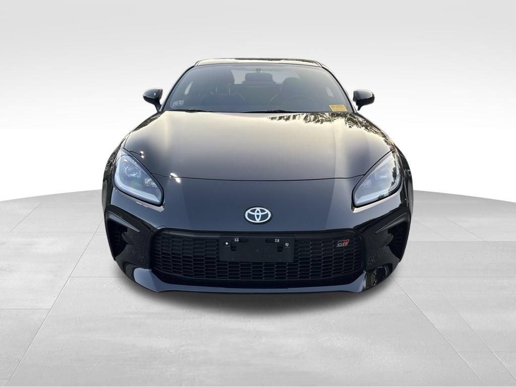 Used 2023 Toyota GR86 Premium RWD image 2