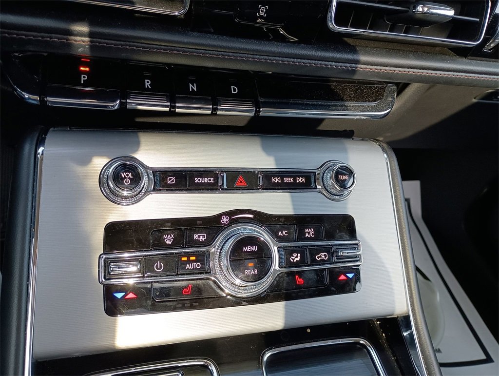 Used 2024 Lincoln Aviator Premiere w/ Premium Package image 22