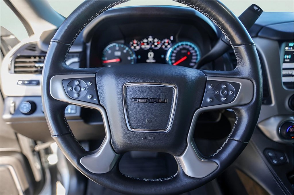 Used 2020 GMC Yukon Denali w/ Open Road Package image 15