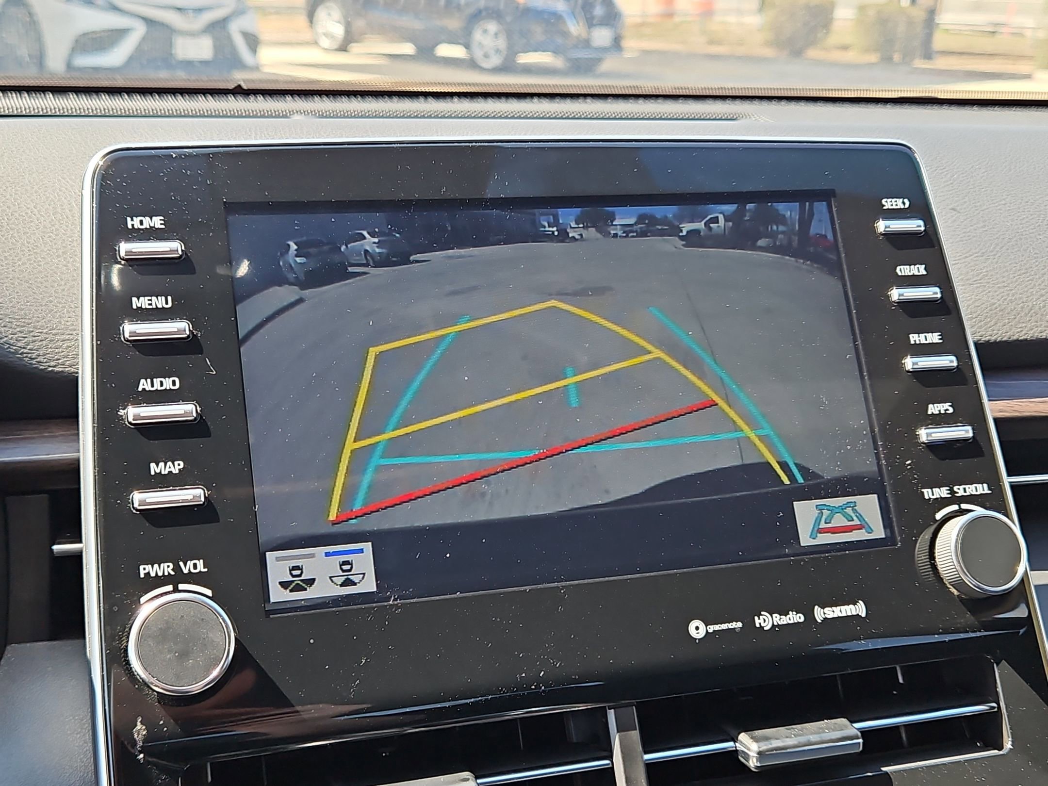 Used 2022 Toyota Avalon XLE FWD image 18