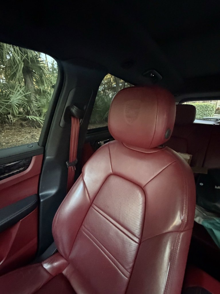 Used 2019 Porsche Cayenne Base image 4