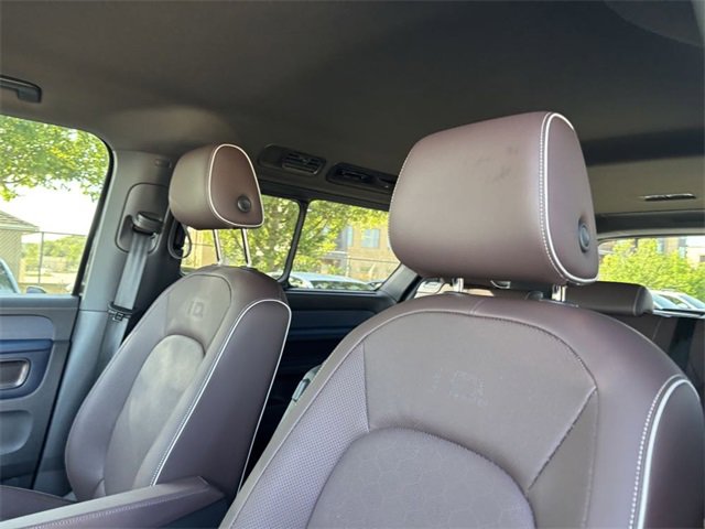 New 2025 Volkswagen ID. Buzz Pro S image 12