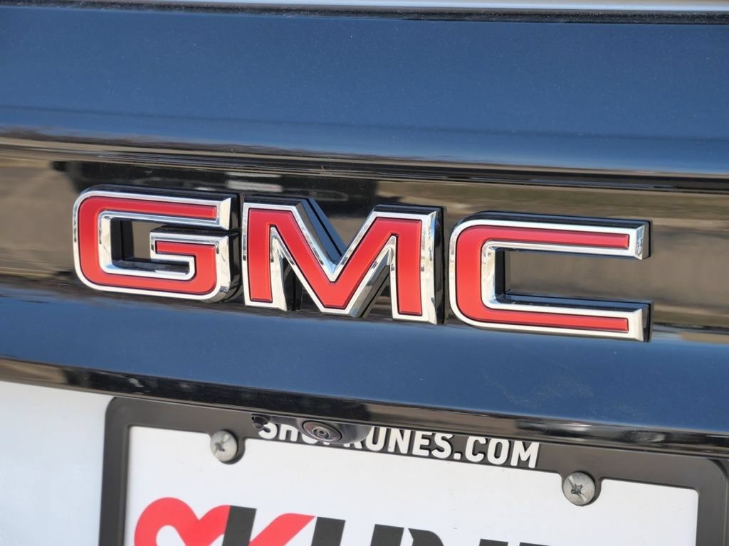 New 2026 GMC Acadia Elevation w/ Elevation Premium Package AWD/4WD image 13