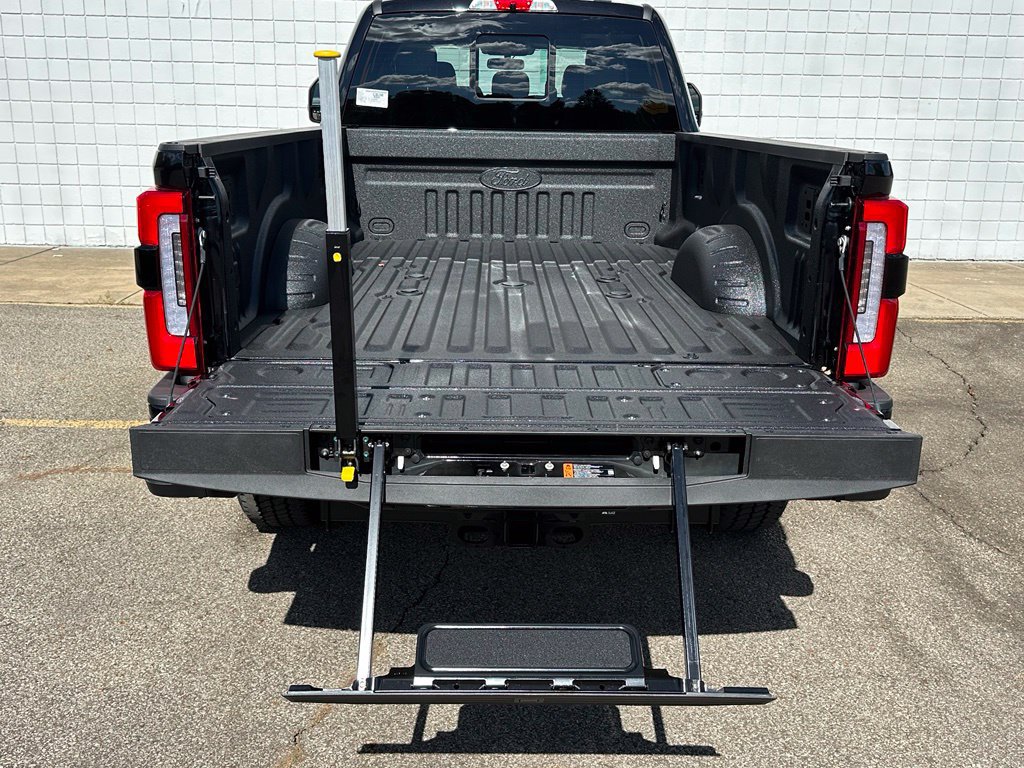 New 2027 Ford F250 Platinum w/ Platinum Plus Package AWD/4WD image 29