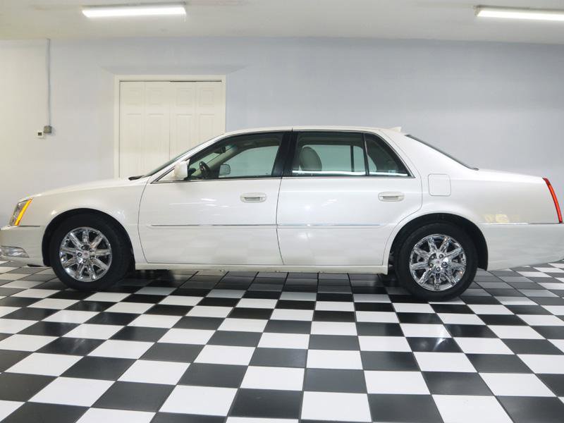 Used 2011 Cadillac DTS Premium w/ Driver Awareness Package image 6