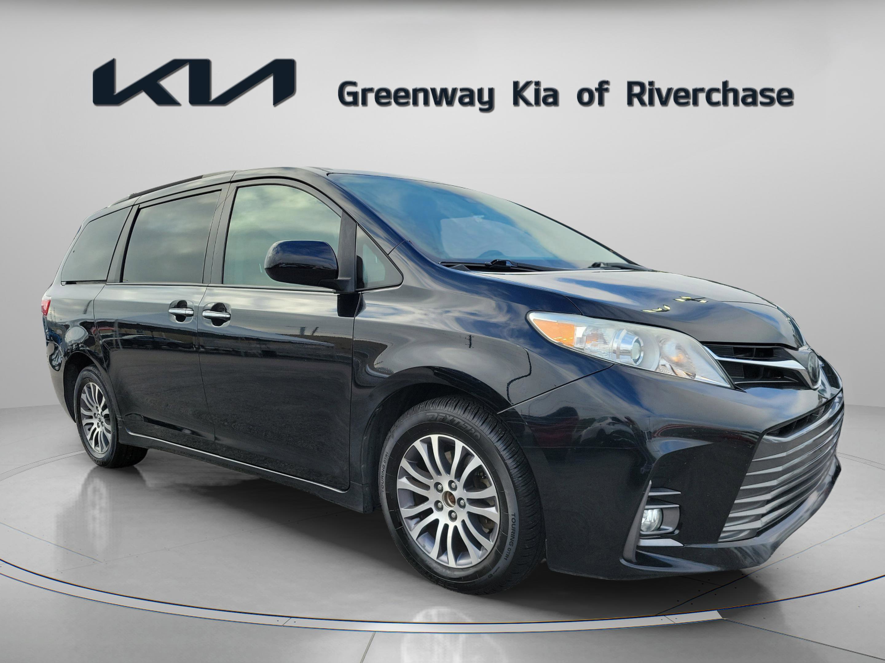 Used 2020 Toyota Sienna XLE