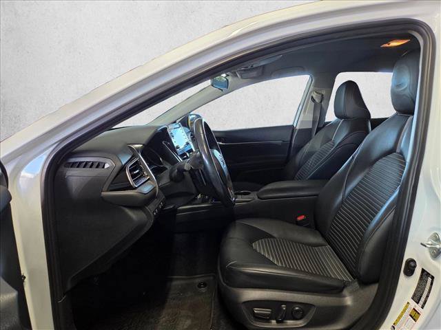 Used 2024 Toyota Camry SE w/ Blackout Package (TMS) FWD image 11