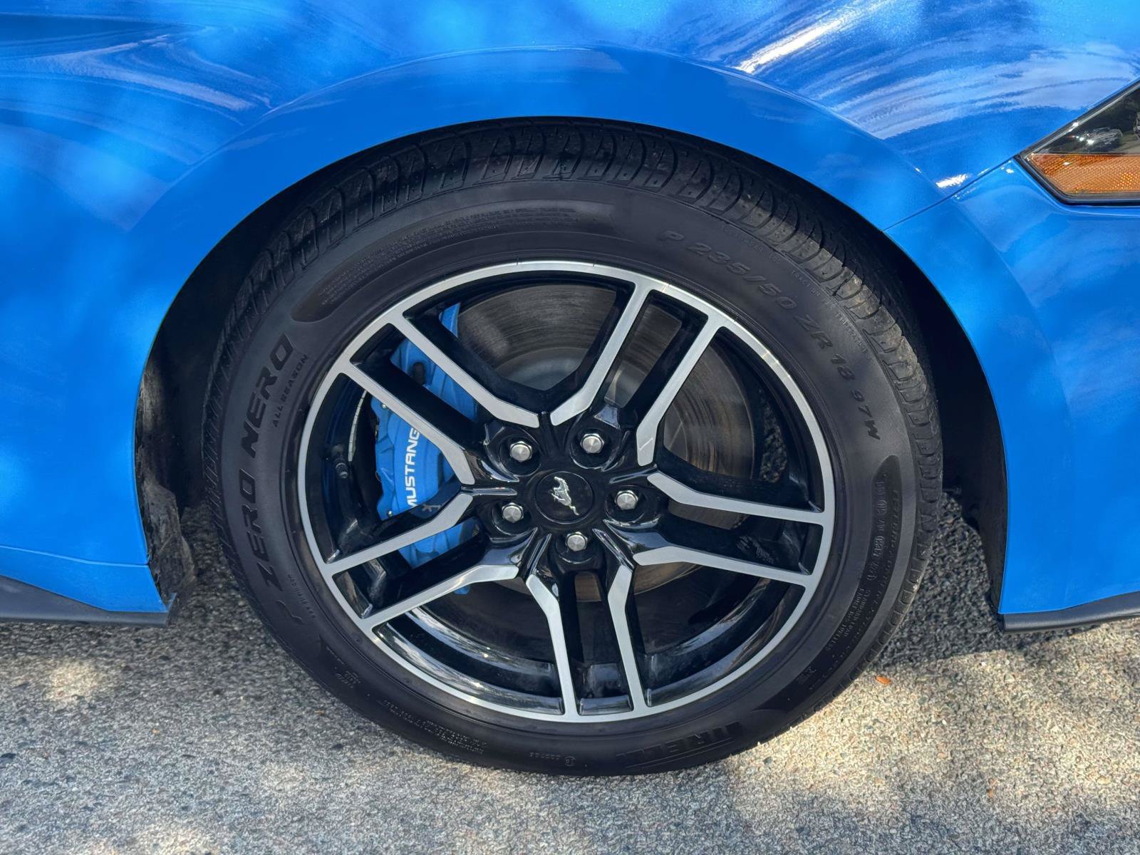 Used 2022 Ford Mustang GT Premium RWD image 9