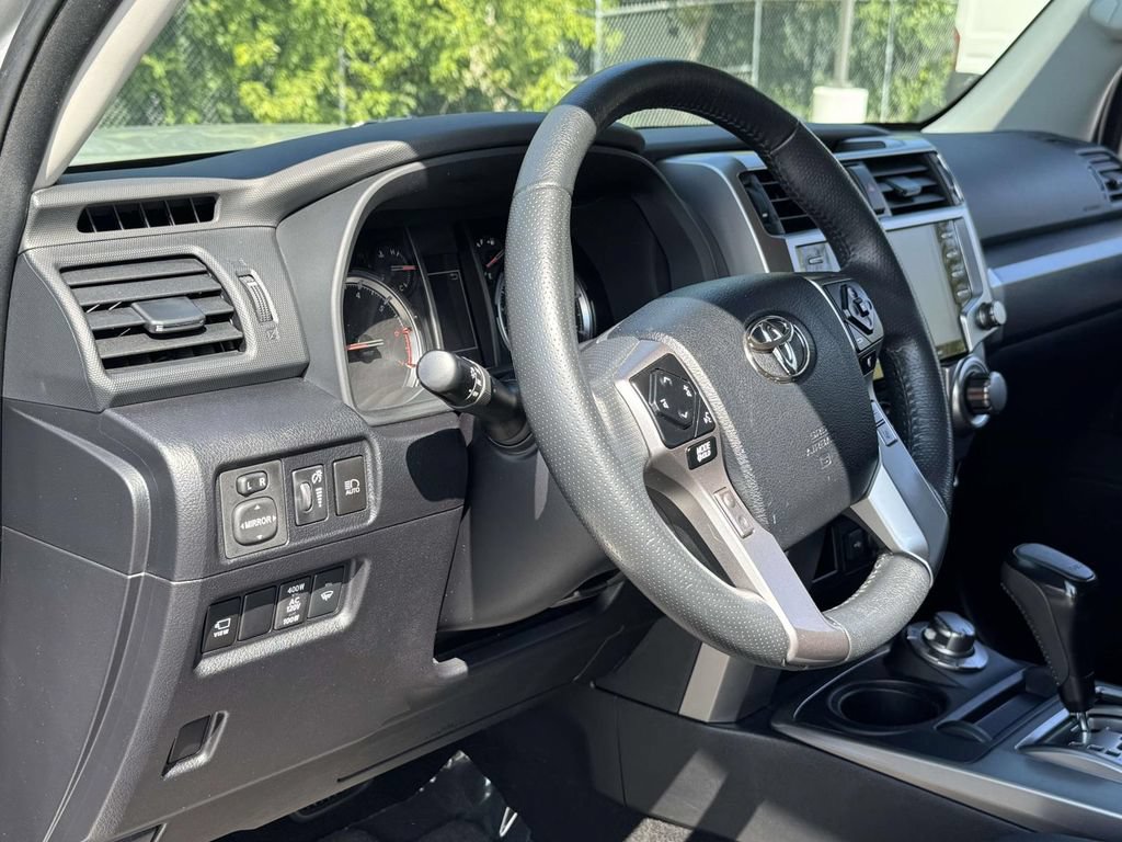 Used 2022 Toyota 4Runner TRD Sport w/ Technology Package AWD/4WD image 2