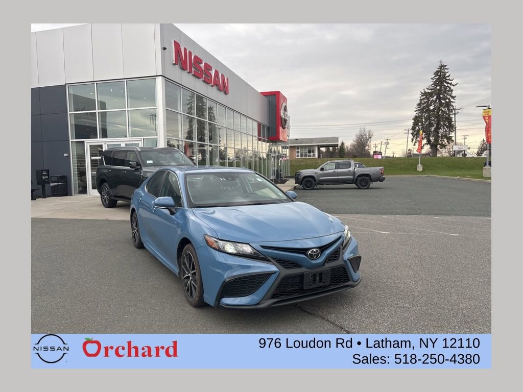 Used 2024 Toyota Camry SE w/ Cold Weather Package