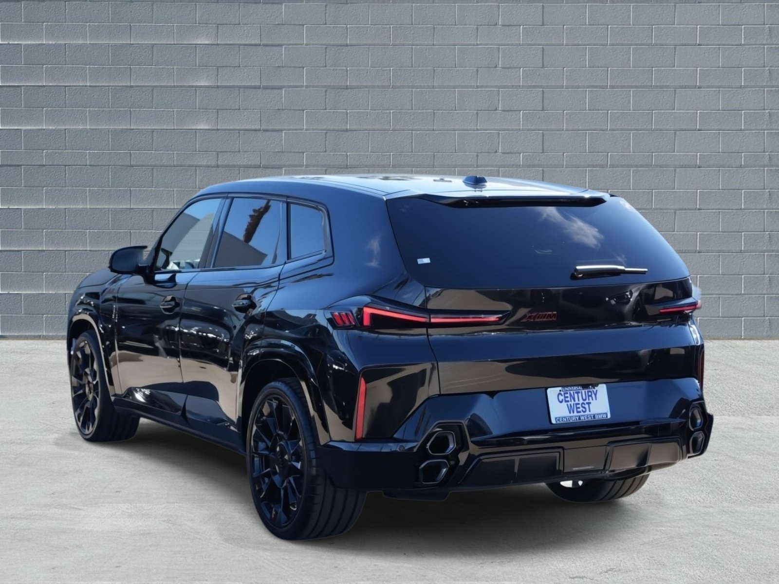 New 2026 BMW XM Label Red image 3