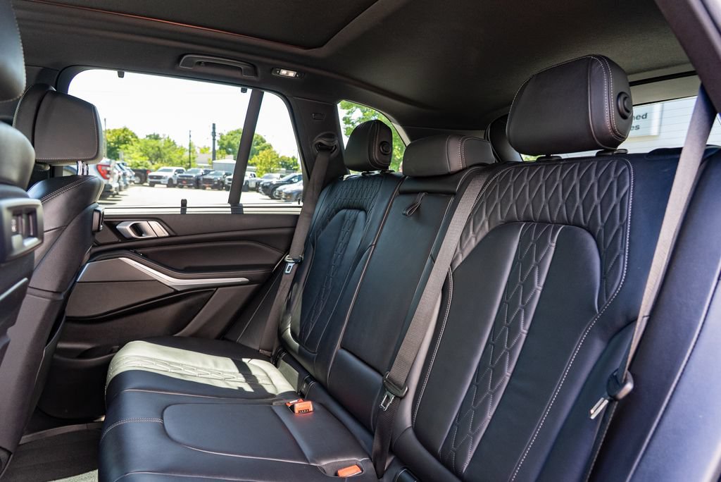 Used 2019 BMW X5 xDrive50i w/ M Sport Package AWD/4WD image 24