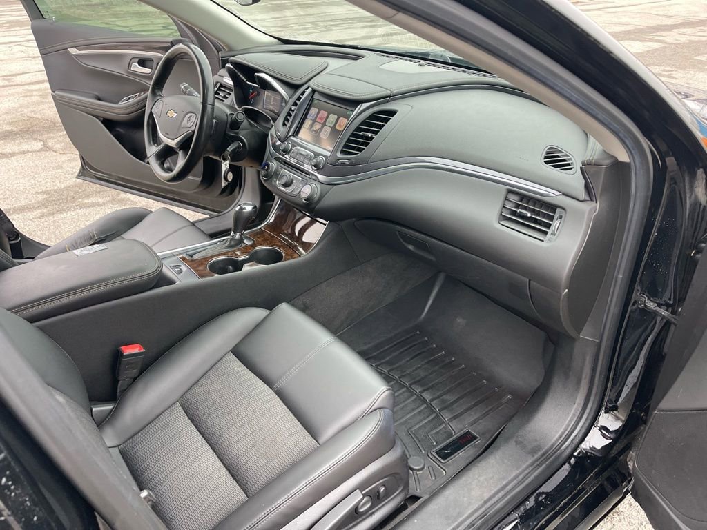 Used 2015 Chevrolet Impala LT image 22