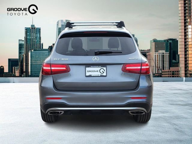 Used 2017 Mercedes-Benz GLC 300 4MATIC image 5