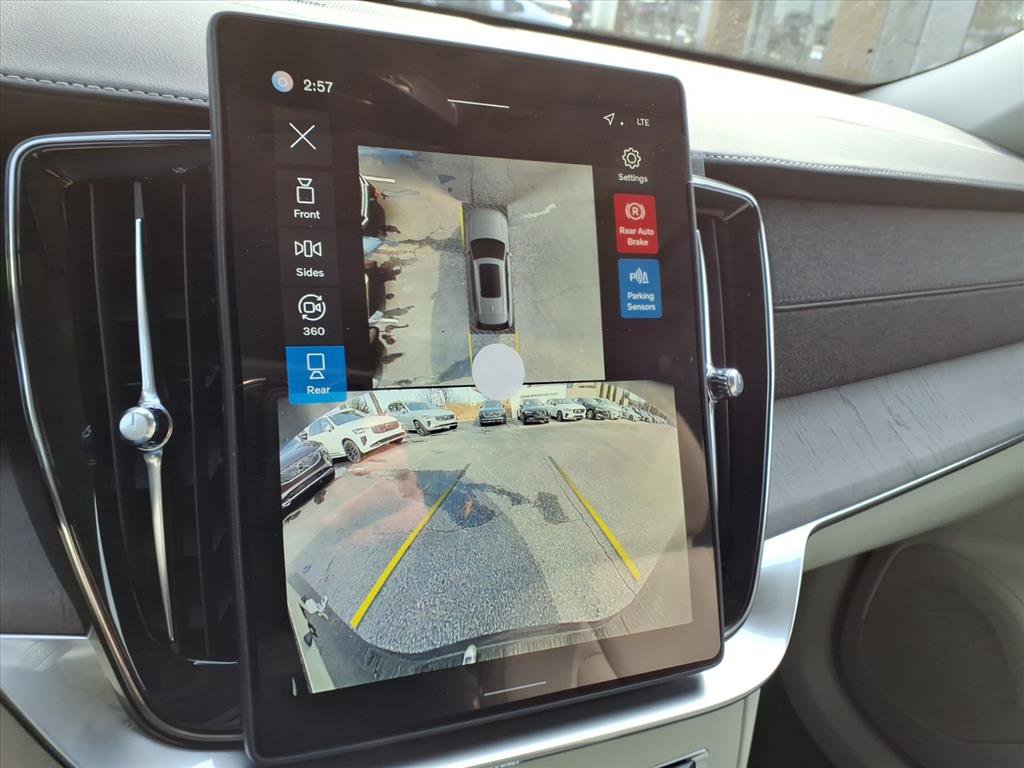 New 2026 Volvo XC90 B6 Ultra w/ Protection Package Premier image 18