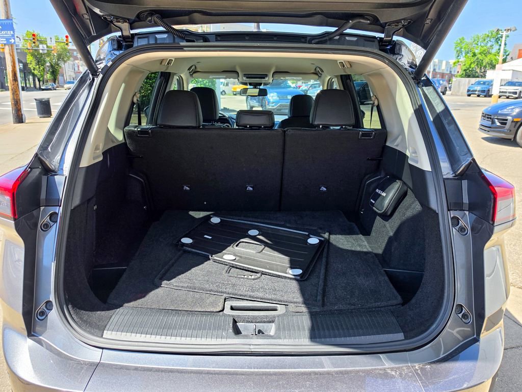 Used 2026 Nissan Rogue SL AWD/4WD image 10