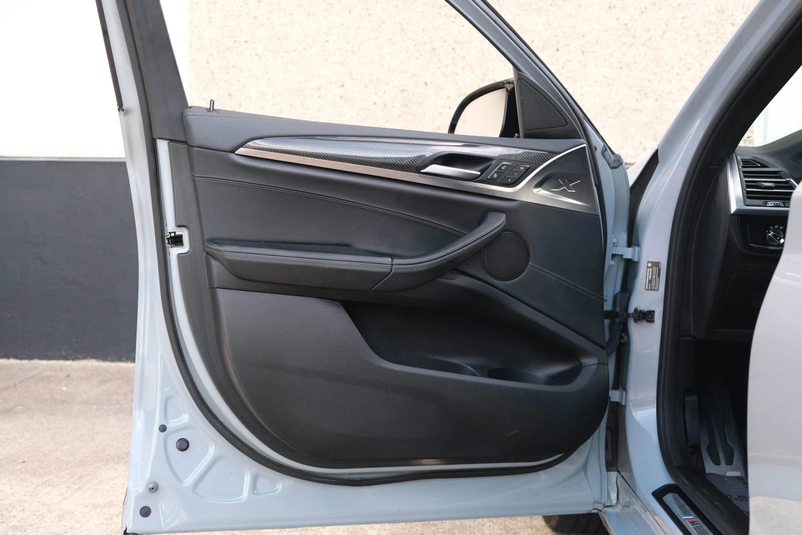 Used 2022 BMW X4 M40i image 19