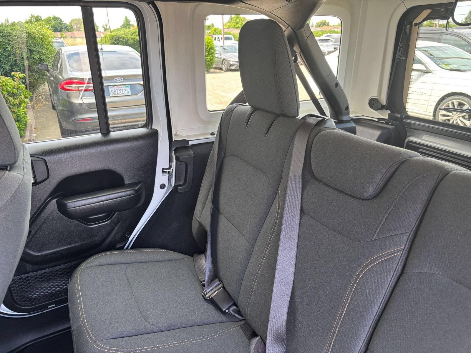 Used 2025 Jeep Wrangler Unlimited Sport AWD/4WD image 38