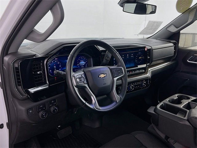 Used 2025 Chevrolet Silverado 1500 LT image 33