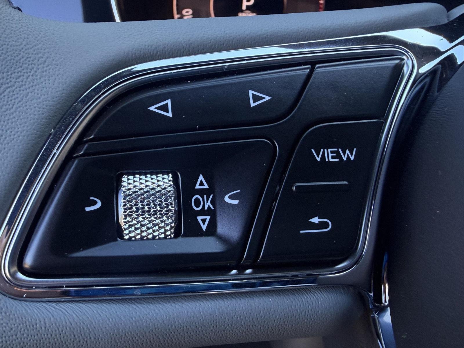 New 2027 Bentley Bentayga AWD/4WD image 24