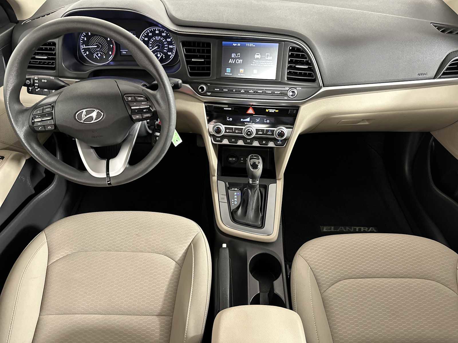 Used 2020 Hyundai Elantra SEL w/ Cargo Package (C1) FWD image 14