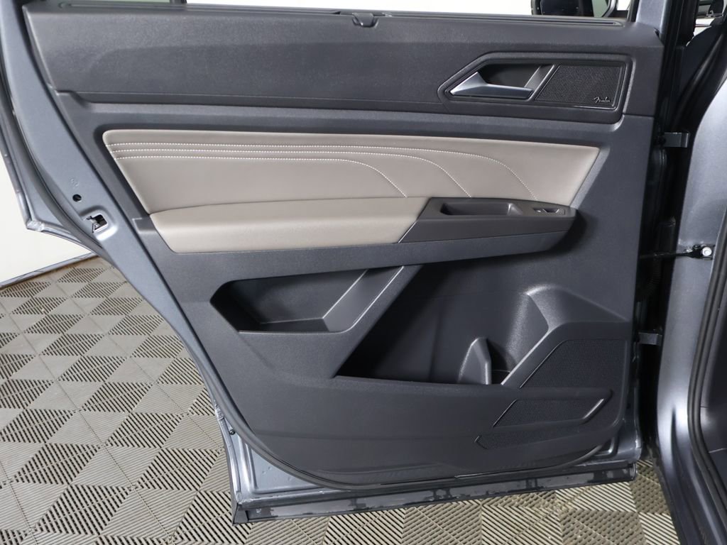 Used 2022 Volkswagen Atlas SEL Premium AWD/4WD image 28